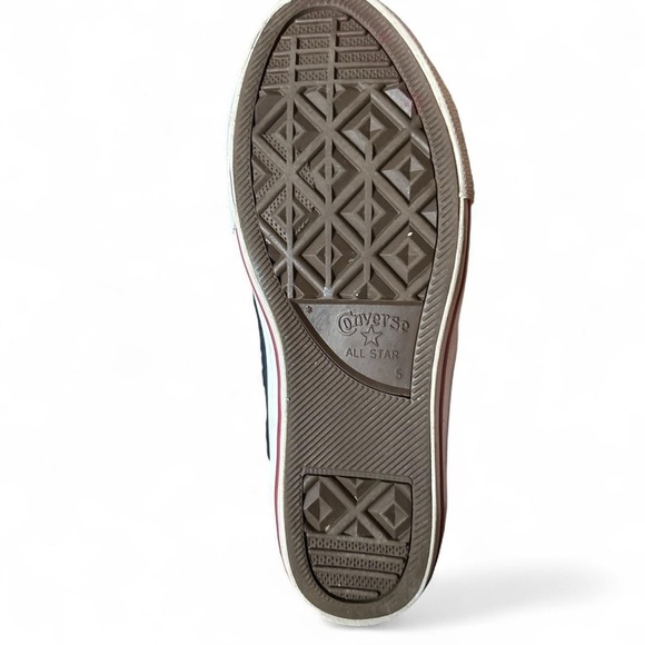 🔥 Converse Chuck Taylor Quilted High Tops | Navy & Burgundy | Youth 5 /Women’s 6 - Picture 6 of 9